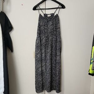 Universal Thread Black and White Maxi Dress